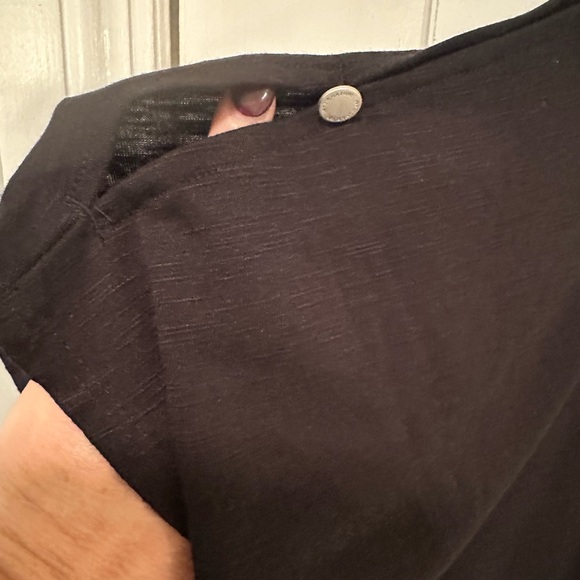 Jones New York Signature black short sleeved T-shirt with open shoulders large.. - Picture 6 of 13